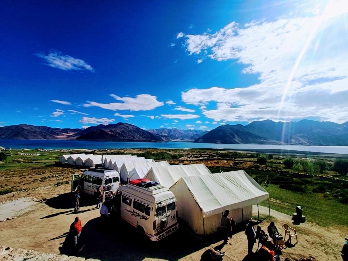 Camp Redstart Hotell Leh Eksteriør bilde
